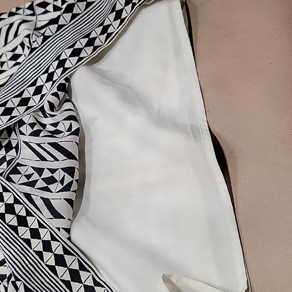 Madewell Size 0 Black and Ivory 100% Silk Geometric Pattern Dress Exc. Used Cond - Picture 13 of 14